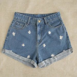 Flower Embroidered Shorts